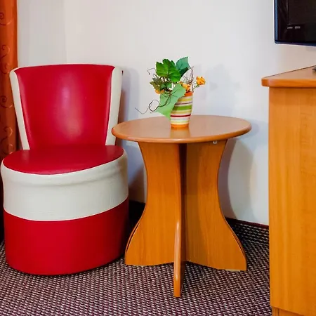 Giulia - Locatie Centrala Hotel Eforie Nord