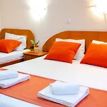 Giulia - Locatie Centrala Eforie Nord