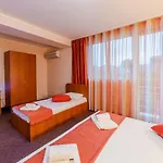 Giulia - Locatie Centrala 3* Eforie Nord