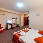 Hotel Giulia - Locatie Centrala 3*