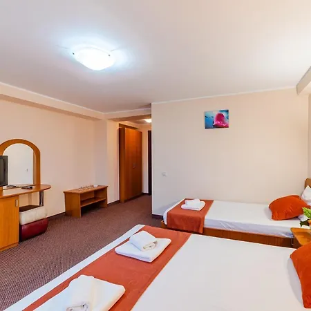 Hotell Giulia 3*
