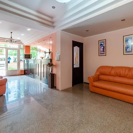 Отель Giulia - Locatie Centrala 3*