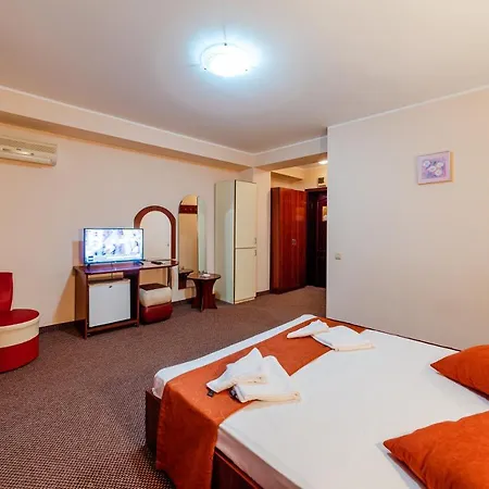 Hotell Giulia 3*