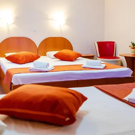 Hotel Giulia - Locatie Centrala Eforie Nord