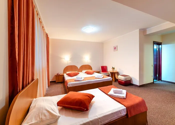 Giulia - Locatie Centrala Szálloda 3*