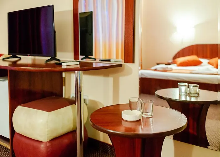 Giulia - Locatie Centrala Észak-Eforie